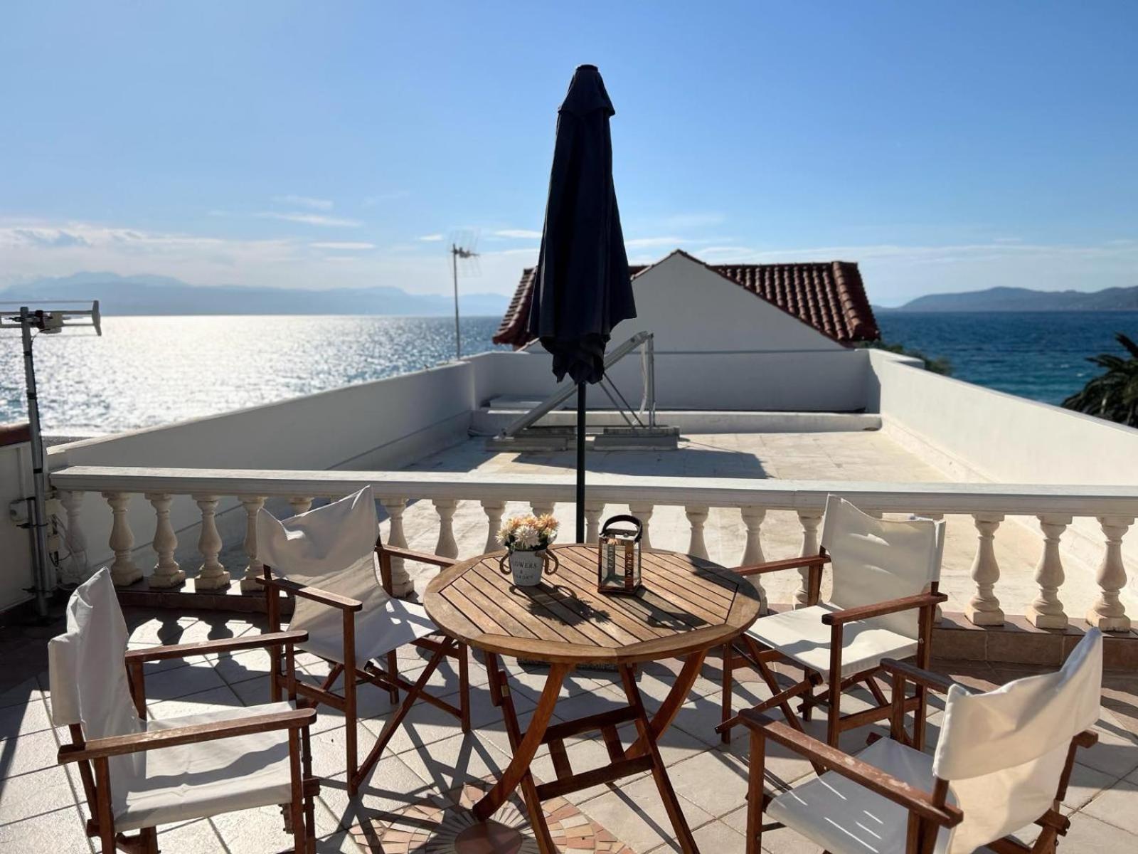 Villa Seabreeze Loutraki  Eksteriør bilde