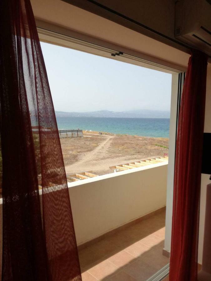 Villa Seabreeze Loutraki  Eksteriør bilde