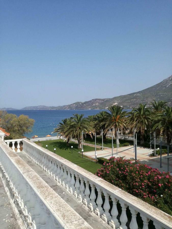 Villa Seabreeze Loutraki  Eksteriør bilde